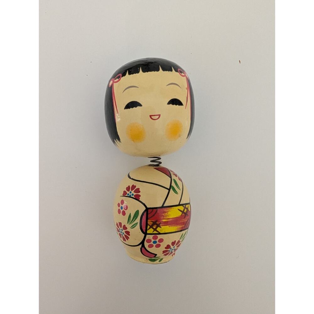 Japanese Wooden Kokeshi Hand Carved & Painted Doll Bobble Head Vintage Yellow 4"